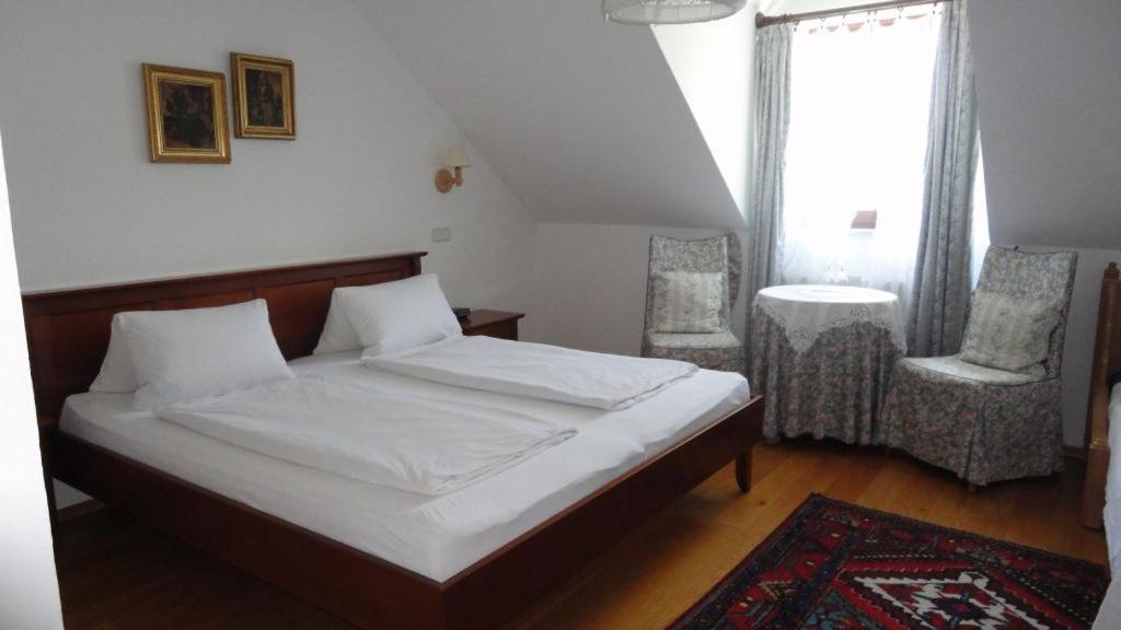 Gasthof Jaegerwirt Au an der Donau Екстериор снимка